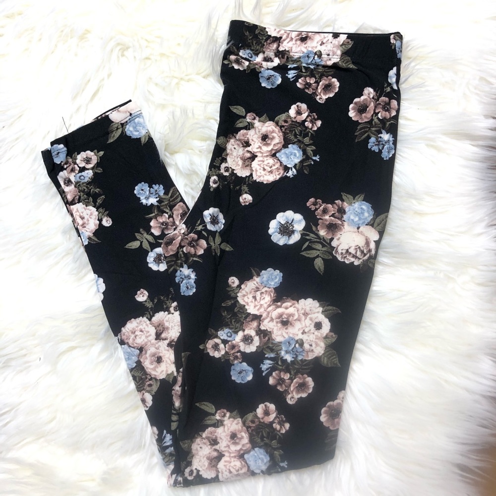 Black Leggings with Blue and White Floral Pattern